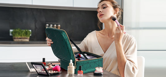 [Your Travel Beauty Companion] Jusron Fashionable Makeup Bag: with LED Mirror and Adjustable Compartments